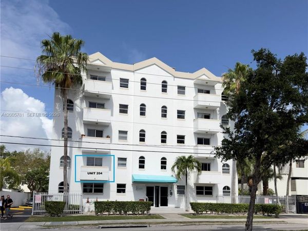 3052 SW 27th Ave , Unit 204, Miami, FL 33133
