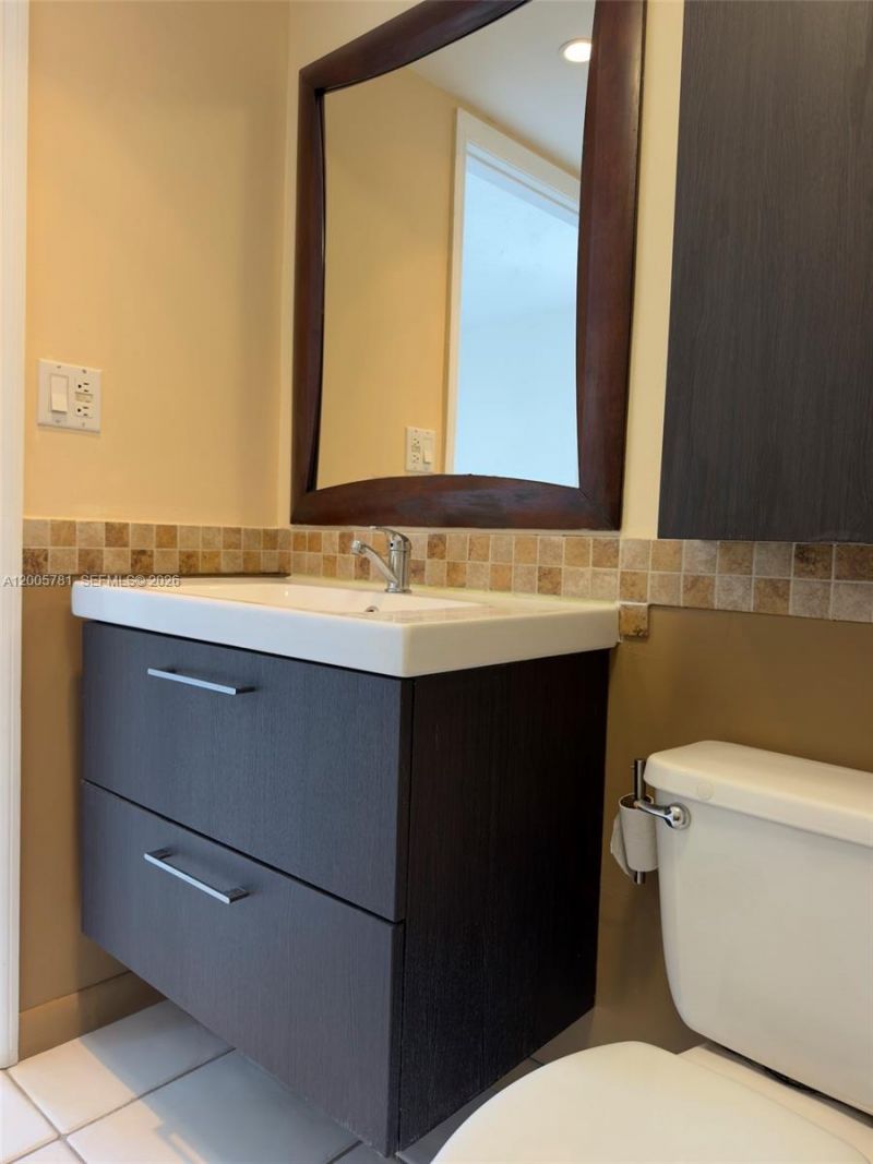 3052 SW 27th Ave , Unit 204, Miami, FL 33133 Photo