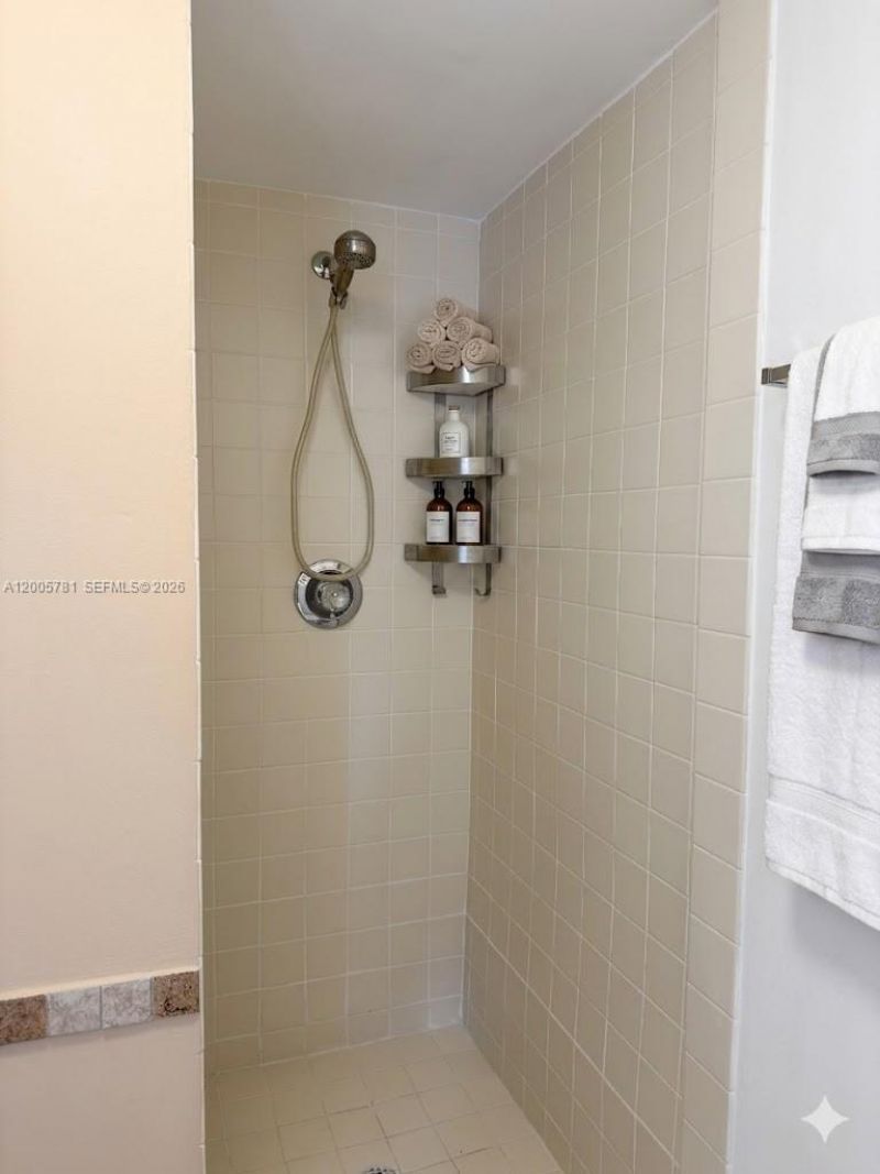 3052 SW 27th Ave , Unit 204, Miami, FL 33133 Photo