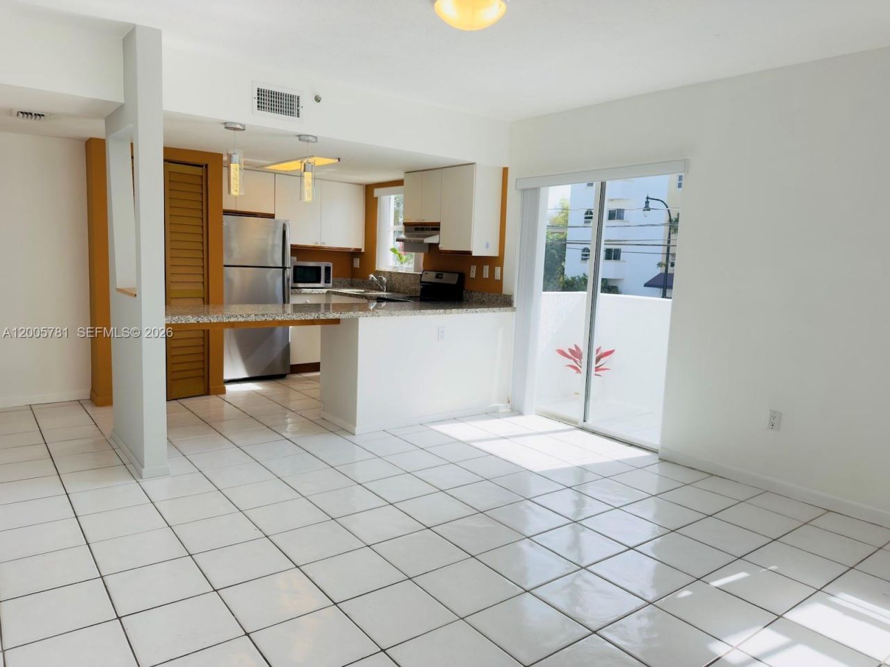 3052 SW 27th Ave , Unit 204, Miami, FL 33133 Photo