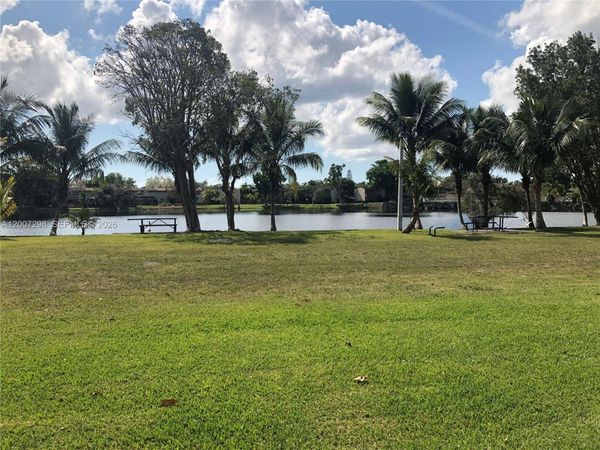 6713 SW 112th Ct , Miami, FL 33173