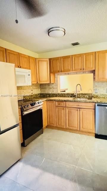 7148 Woodmont Ave, Tamarac, FL 33321 Photo