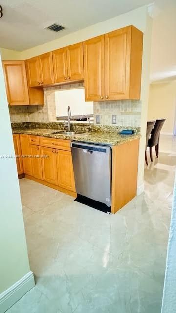 7148 Woodmont Ave, Tamarac, FL 33321 Photo