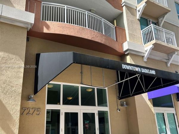 7275 SW 90th St , Unit C612, Miami, FL 33156