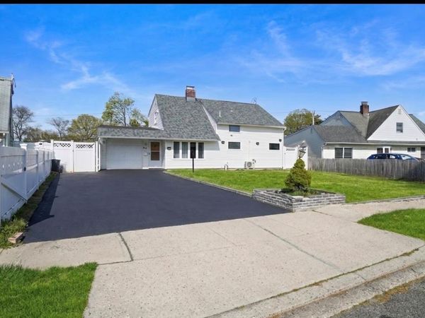 63 Blacksmith Road, Levittown, NY 11756