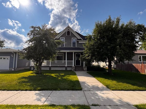 712 Burke Avenue, Harvey, ND 58341