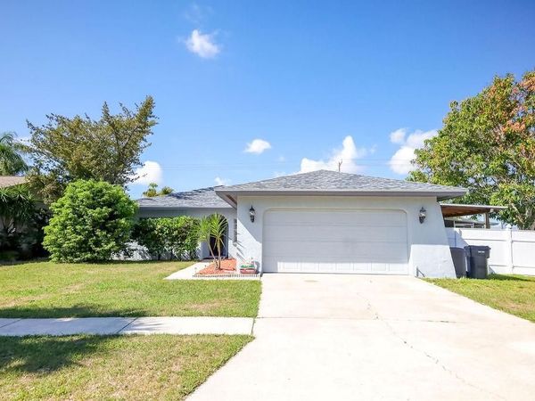 4734 RIDGE POINT DRIVE , TAMPA, FL 33624