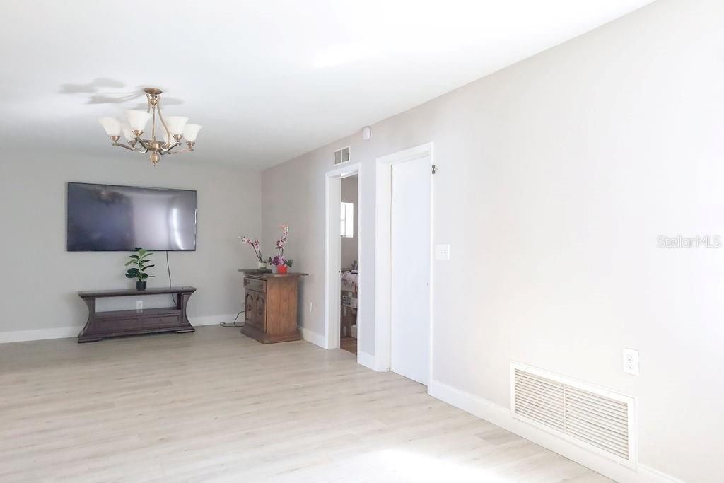 4734 Ridge Point Drive, Tampa, FL 33624 Photo