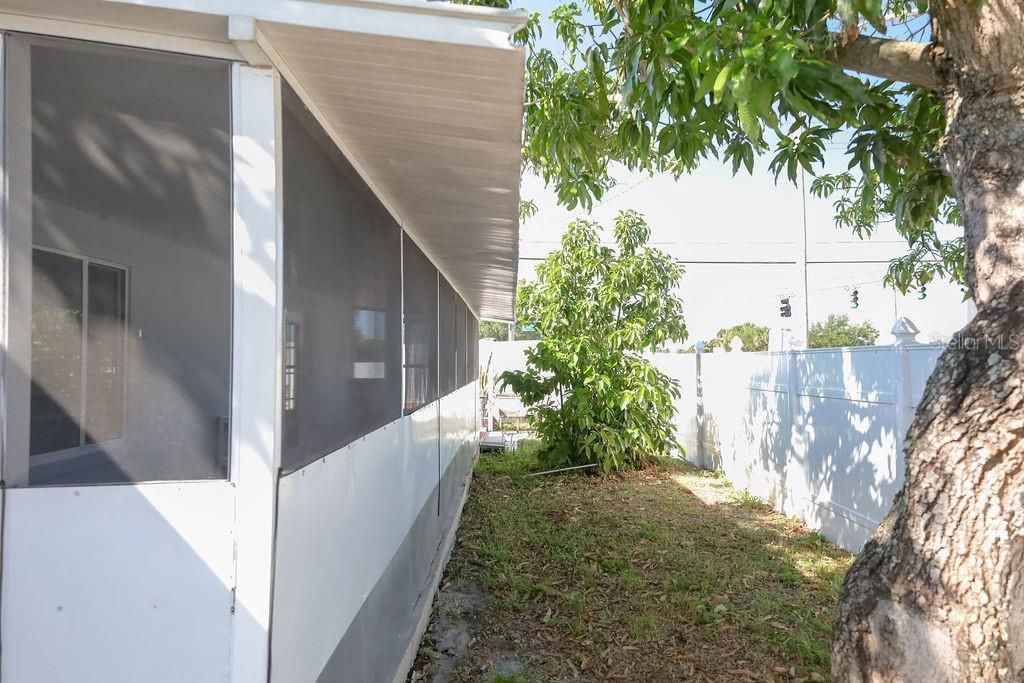 4734 Ridge Point Drive, Tampa, FL 33624 Photo