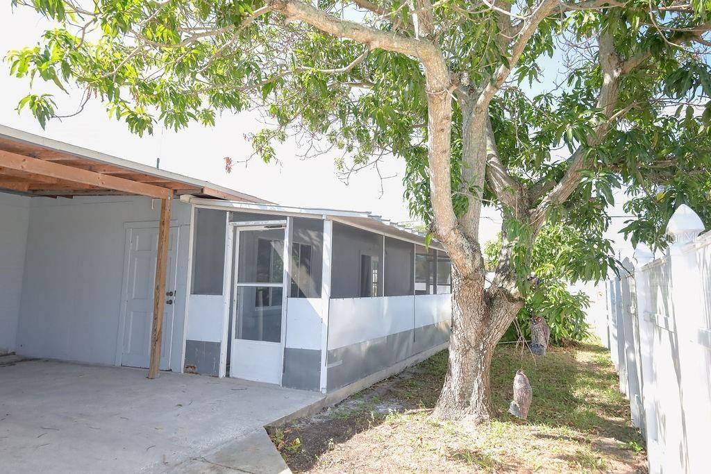 4734 Ridge Point Drive, Tampa, FL 33624 Photo
