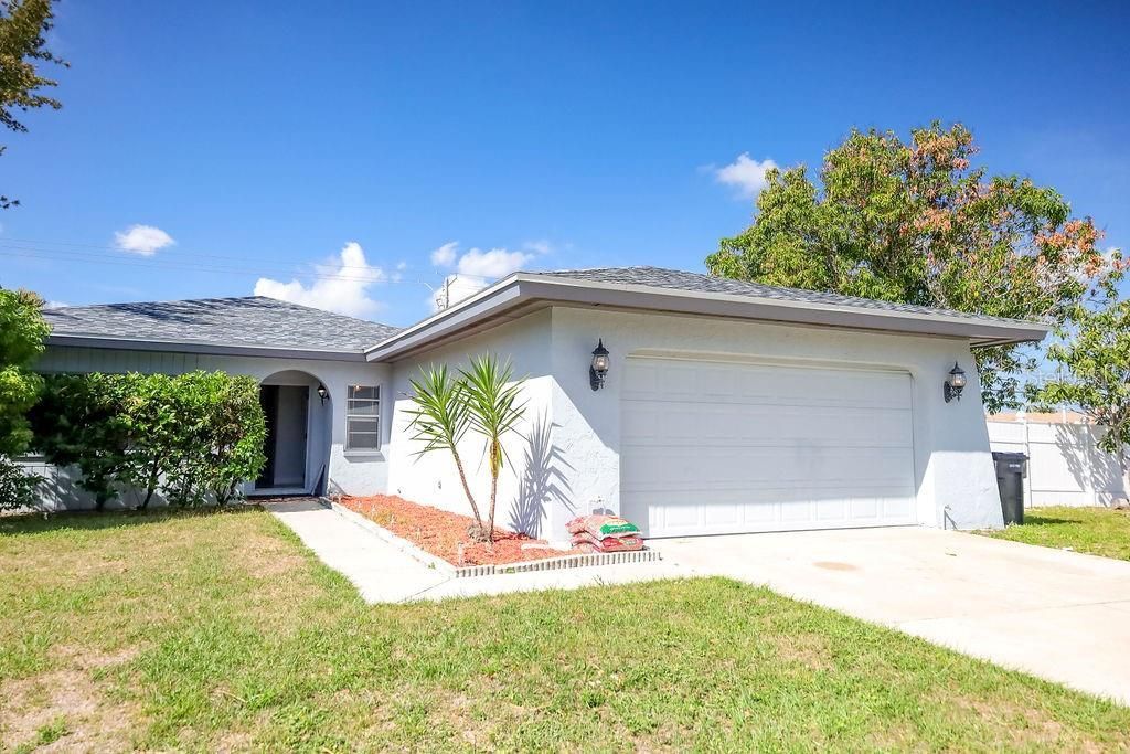4734 Ridge Point Drive, Tampa, FL 33624 Photo