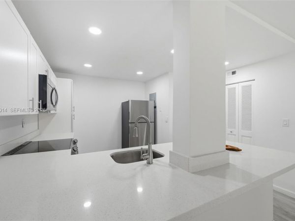 7950 W Mcnab Rd, Unit 222, Tamarac, FL 33321