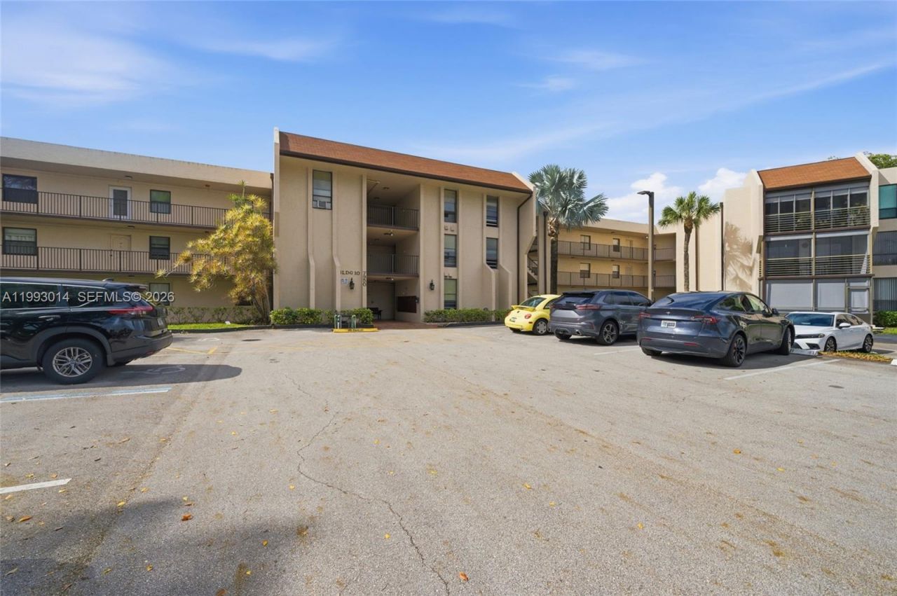 7950 W Mcnab Rd , Unit 222, Tamarac, FL 33321 Photo