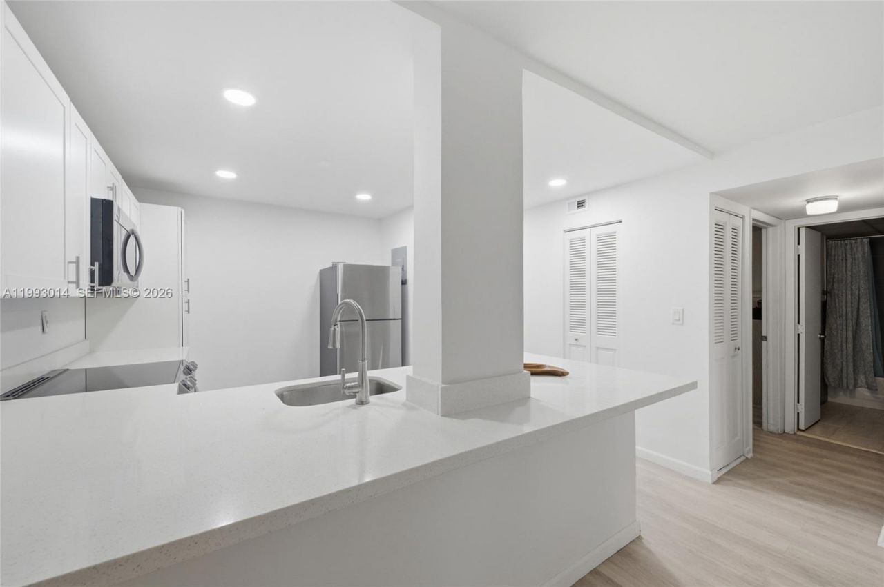 7950 W Mcnab Rd , Unit 222, Tamarac, FL 33321 Photo