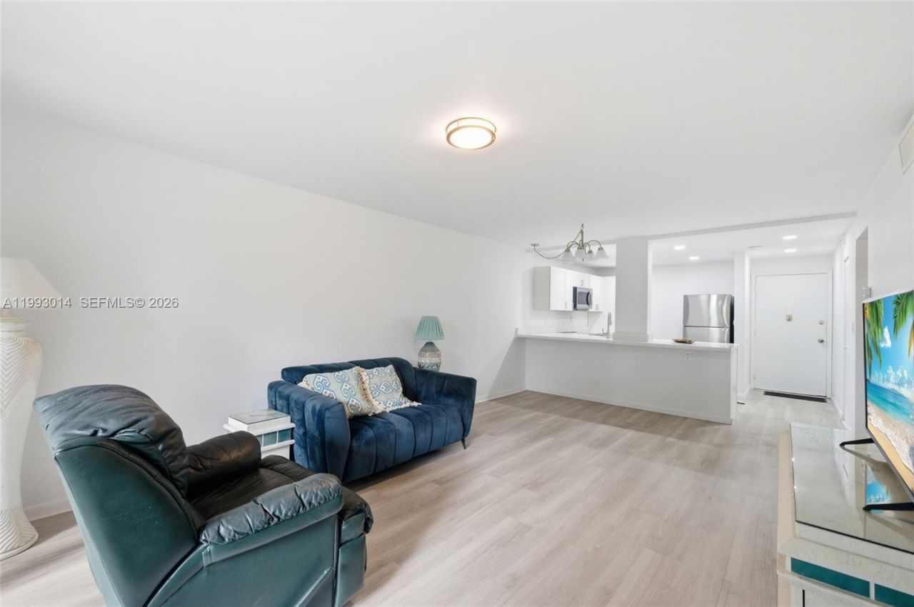 7950 W Mcnab Rd , Unit 222, Tamarac, FL 33321 Photo