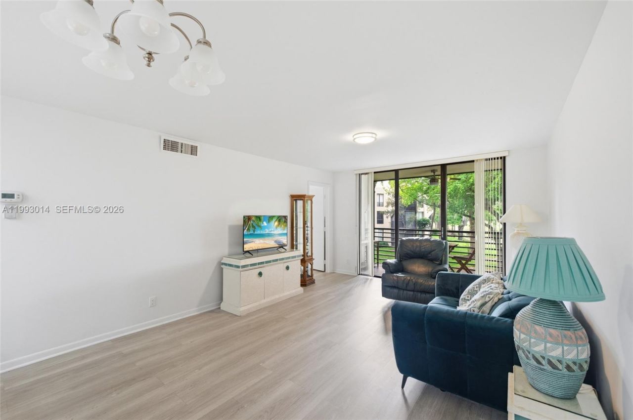 7950 W Mcnab Rd , Unit 222, Tamarac, FL 33321 Photo