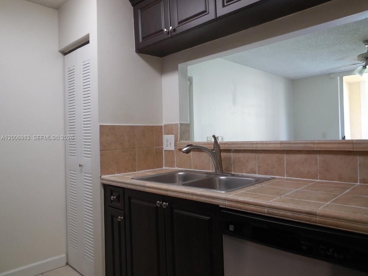 Please Call For Address, Unit 106, West Palm Beach, FL 33409 Photo