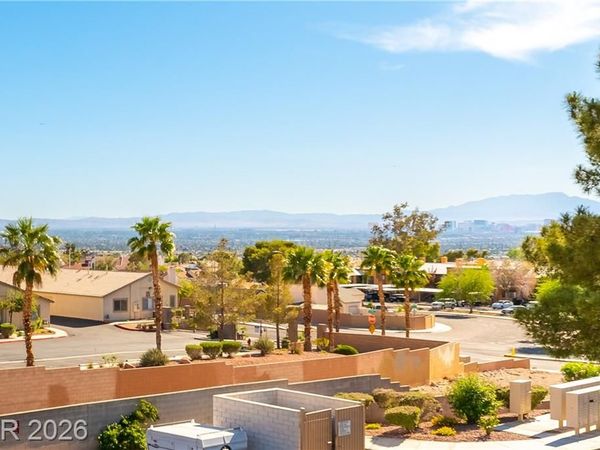2110 Los Feliz Street, Unit 2014, Las Vegas, NV 89156