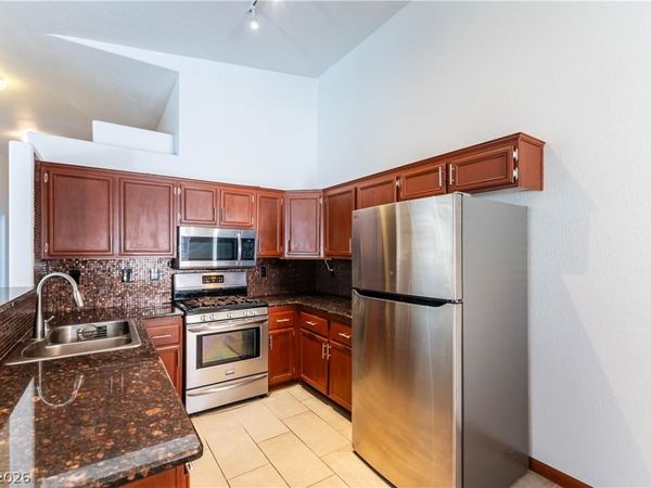2110 Los Feliz Street, Unit 2014, Las Vegas, NV 89156