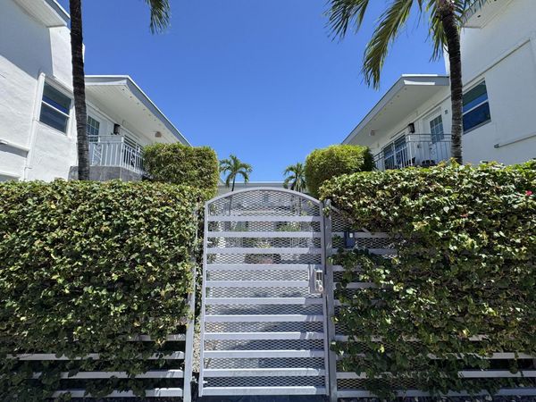 935 8th Street, Unit 11, Miami Beach, FL 33139