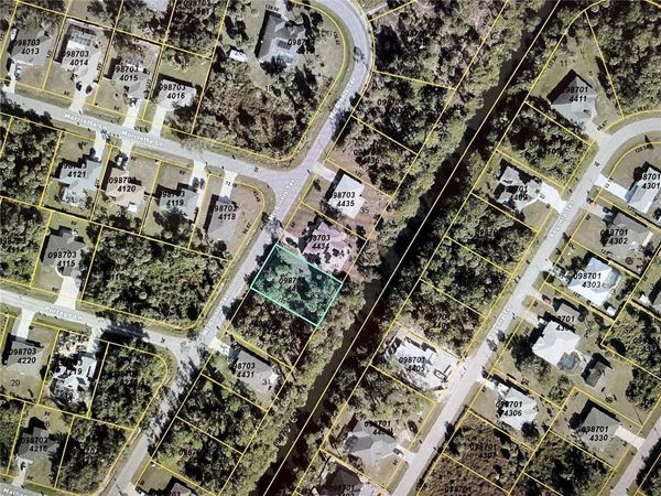 LOT 33 MC GINNIS TERRACE , NORTH PORT, FL 34286