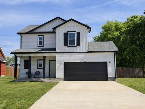 1001 Cherry Acres Dr , Clarksville, TN 37042