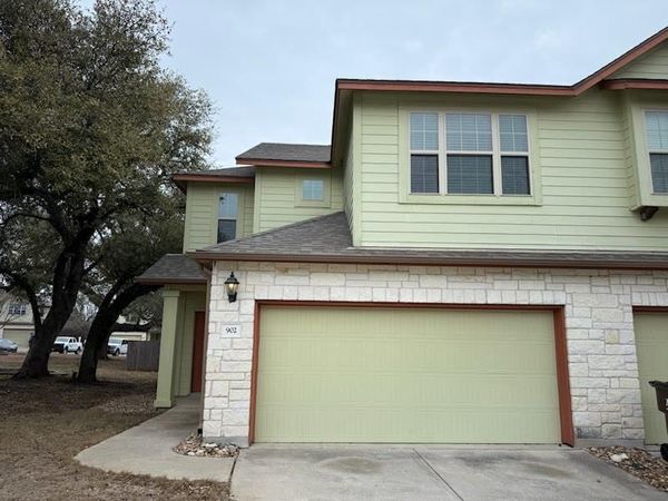 2410 Great Oaks DR, Unit 902, Round Rock, TX 78681