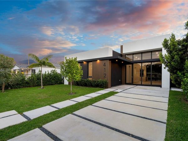 412 NW 47th St , Miami, FL 33127