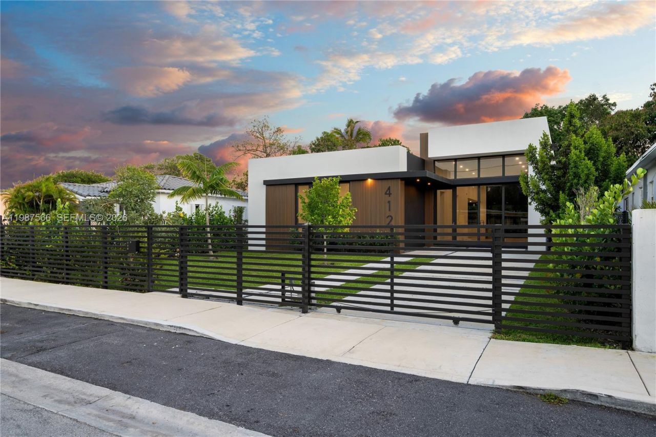 412 NW 47th St , Miami, FL 33127 Photo