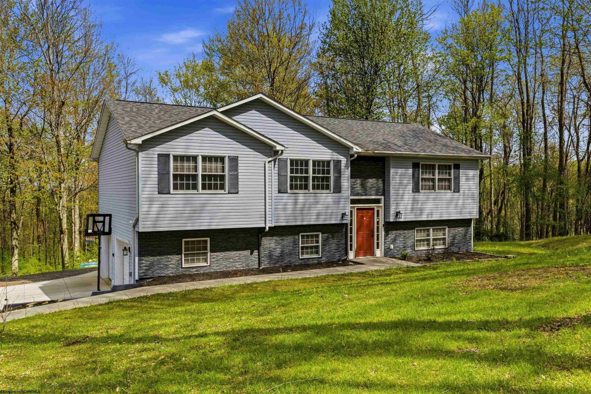 99 Summit Court, Bruceton Mills, WV 26525 Main Photo