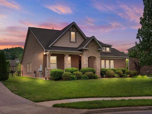 219 Calumet Ct, Gallatin, TN 37066