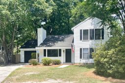 109 Edgewood Lane photo 4