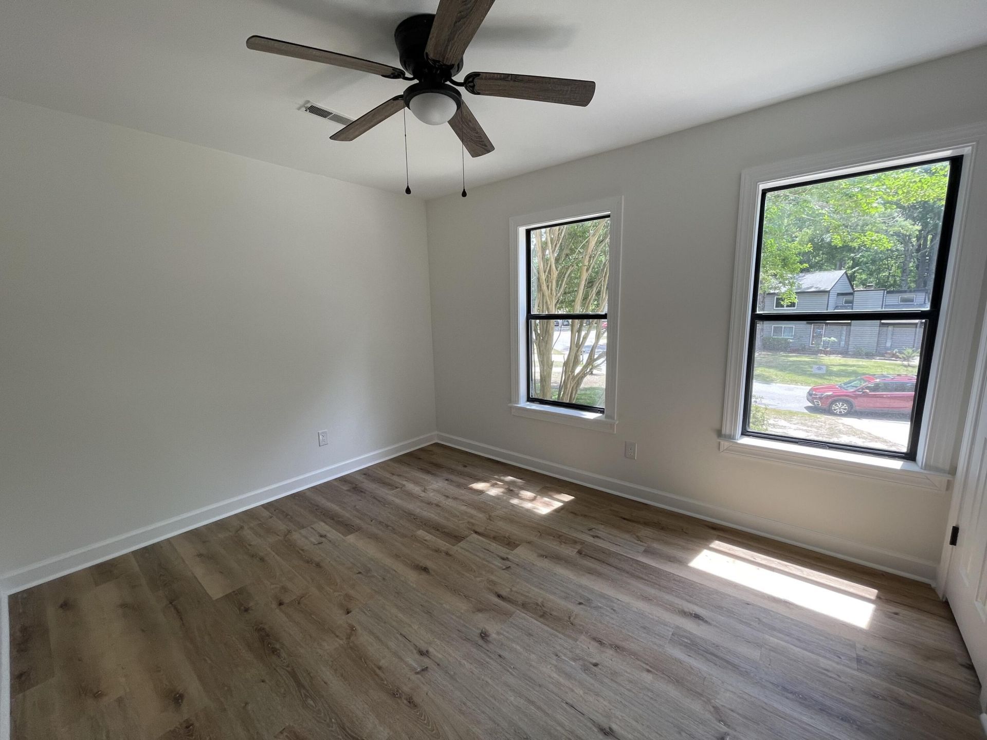 109 Edgewood Lane Photo 43