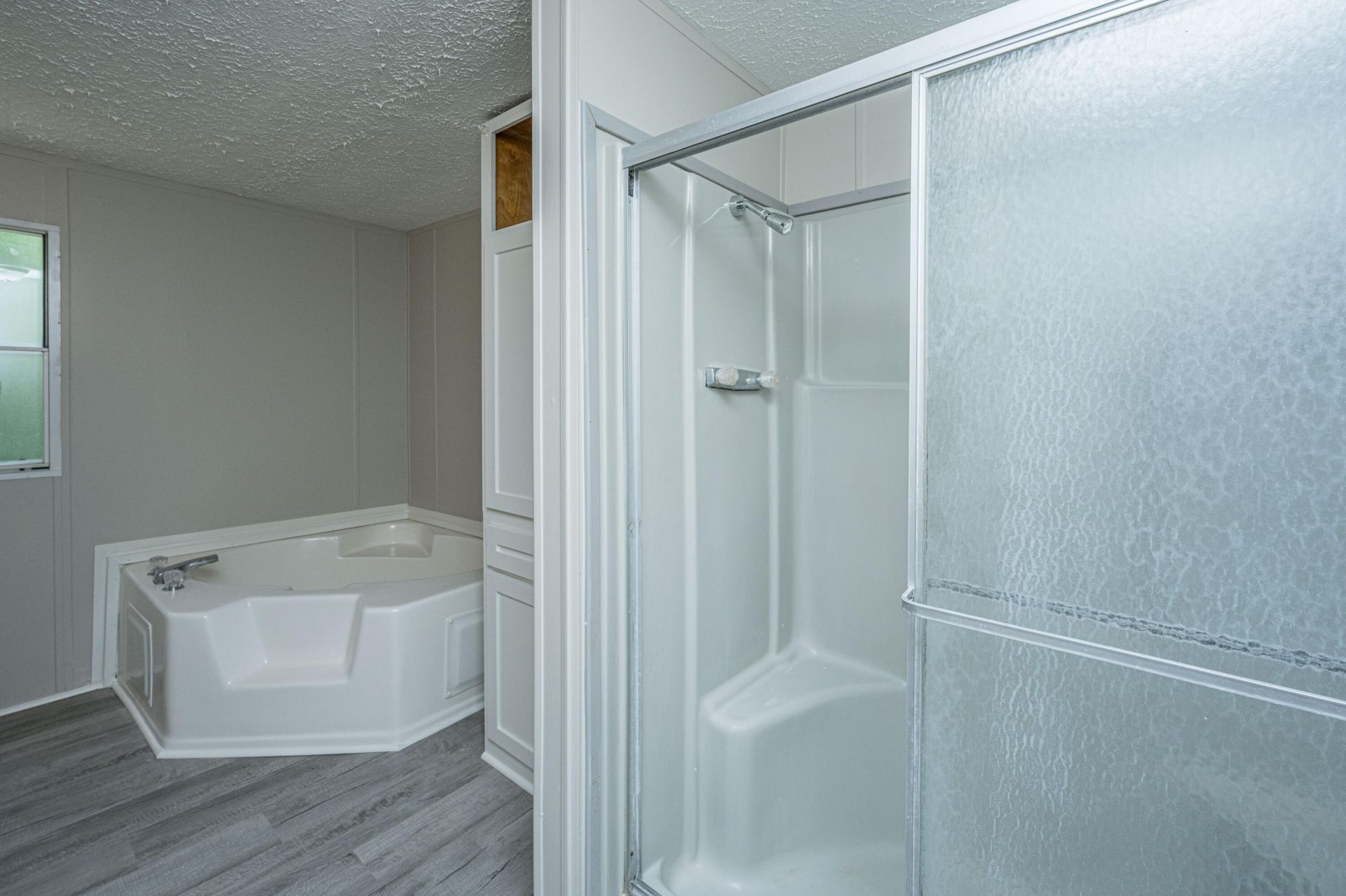 210 Grass Road Photo 26