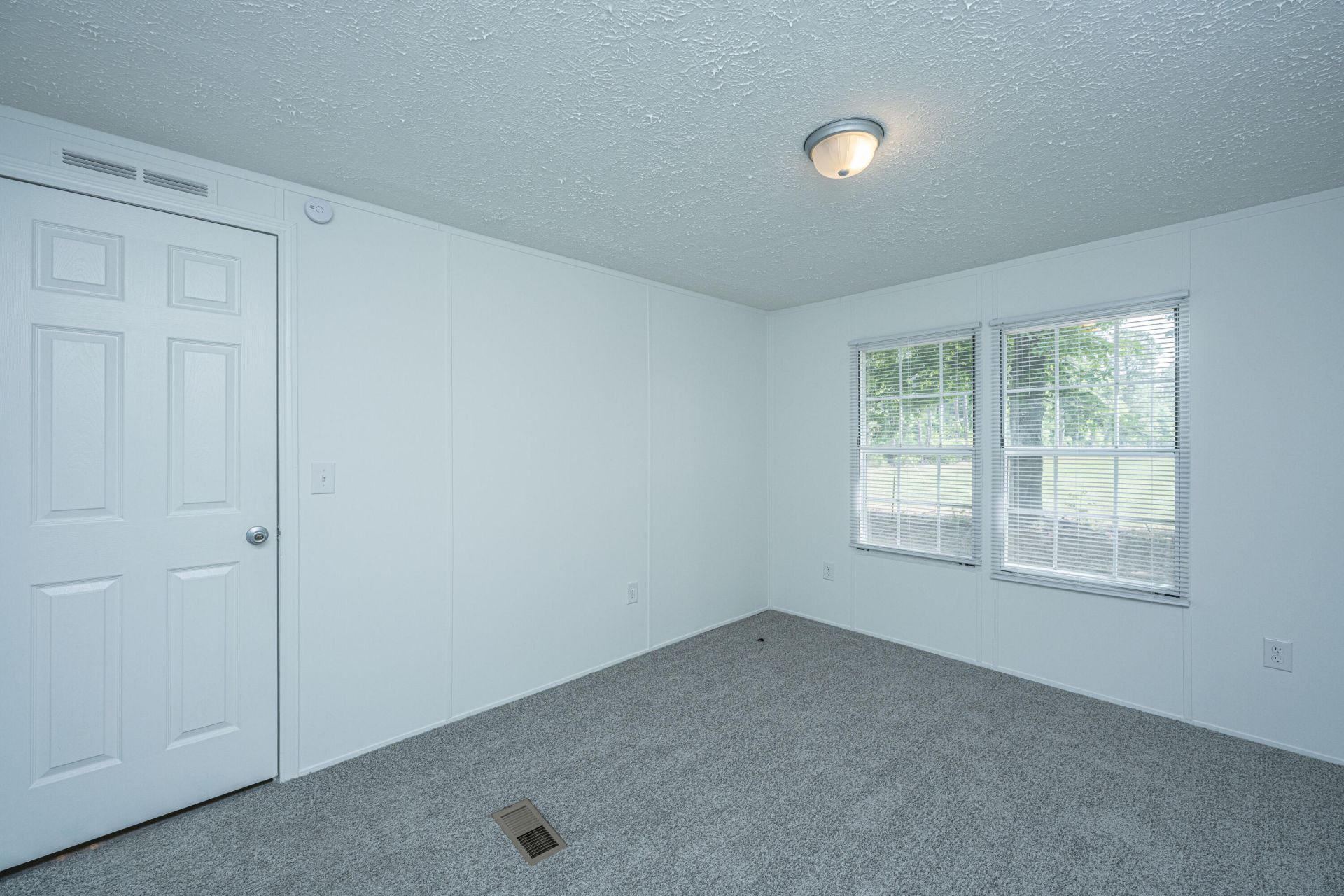 210 Grass Road Photo 28