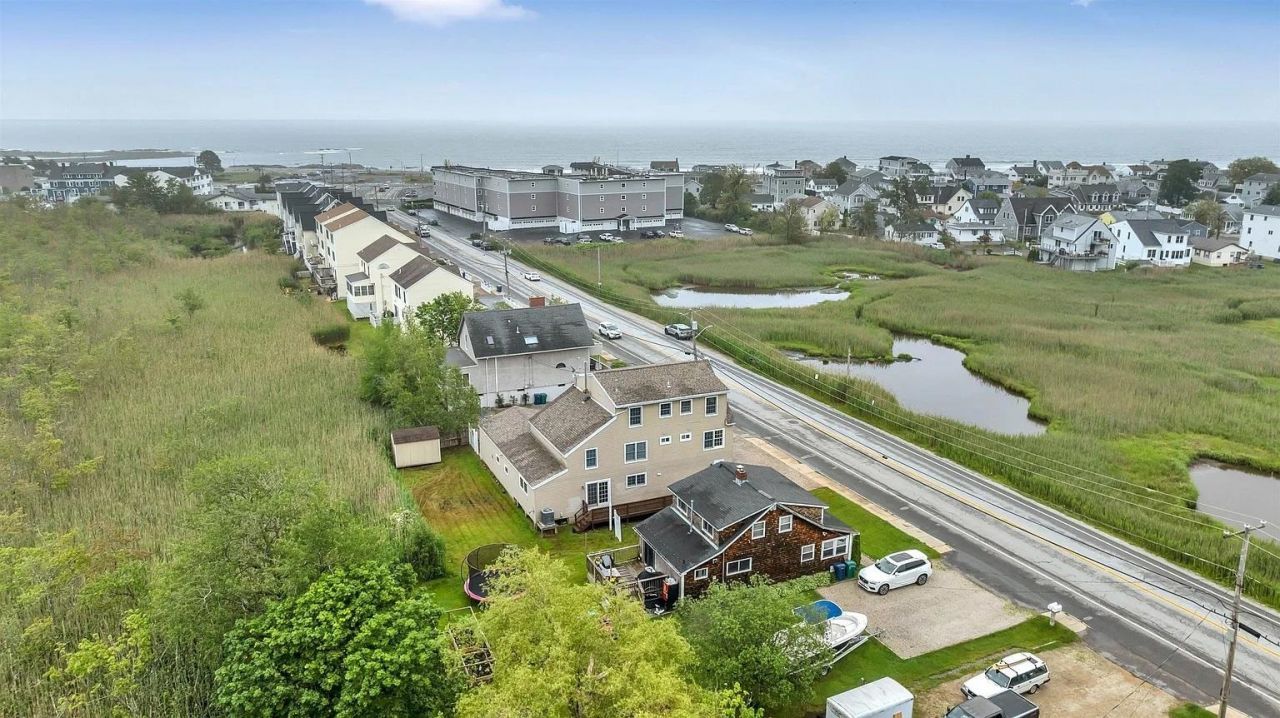 518 High Street, Unit A, Hampton, NH 03874 Main Photo