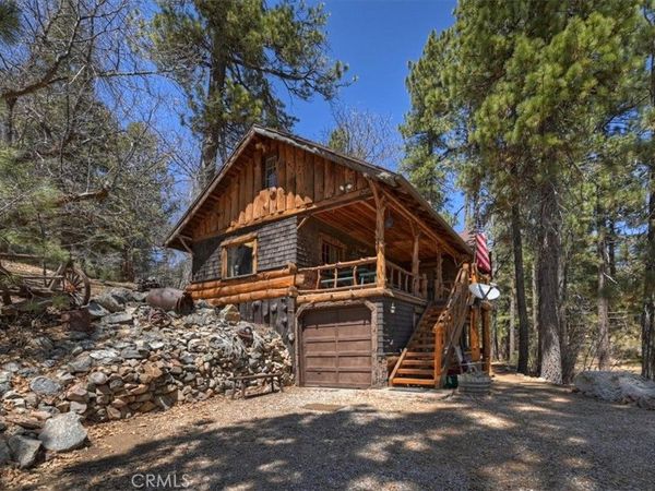 22 Polique Canyon, Fawnskin, CA 92333