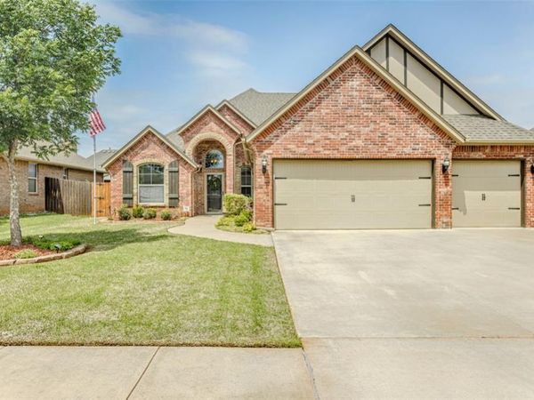 8609 SW 66th Place, Oklahoma City, OK 73169