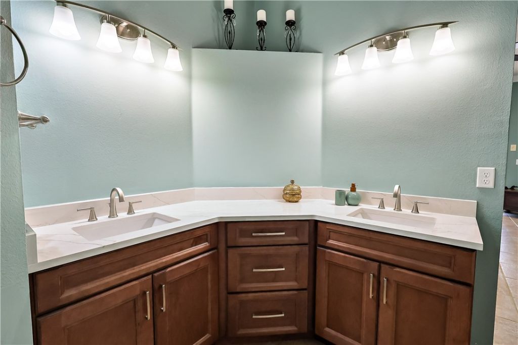 761 Holden Avenue, Sebastian, FL 32958 Photo