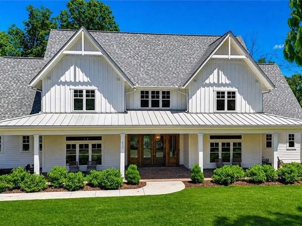 800 Garland Mountain Trail, Waleska, GA 30183