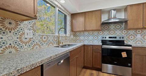 542 Smithridge Park, Reno, NV 89502 Photo