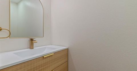 542 Smithridge Park, Reno, NV 89502 Photo