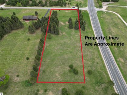31 Blue Heron Drive SE Kalkaska, MI 49646
