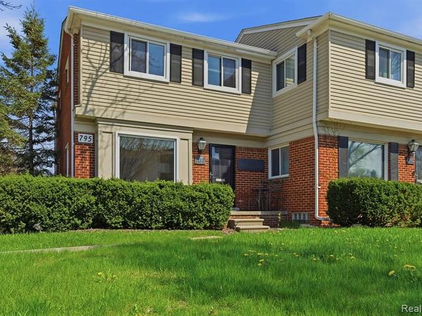 1111 Holland Street, Birmingham, MI 48009