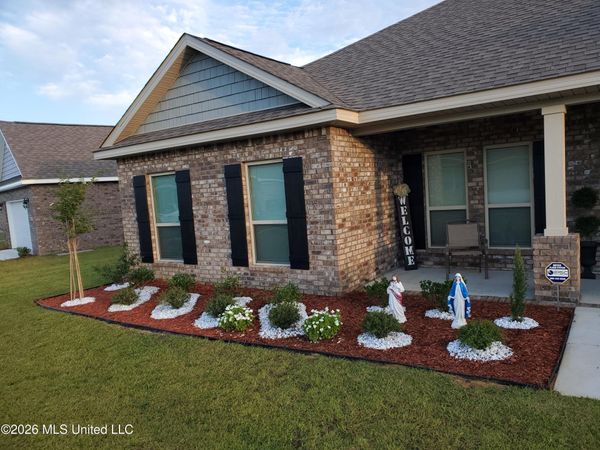 6453 Chickory Way, Ocean Springs, MS 39564