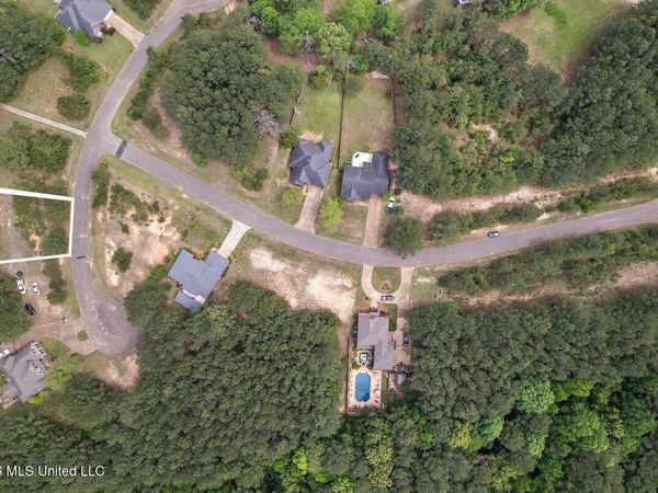 Eagle Cove, Carthage, MS 39051