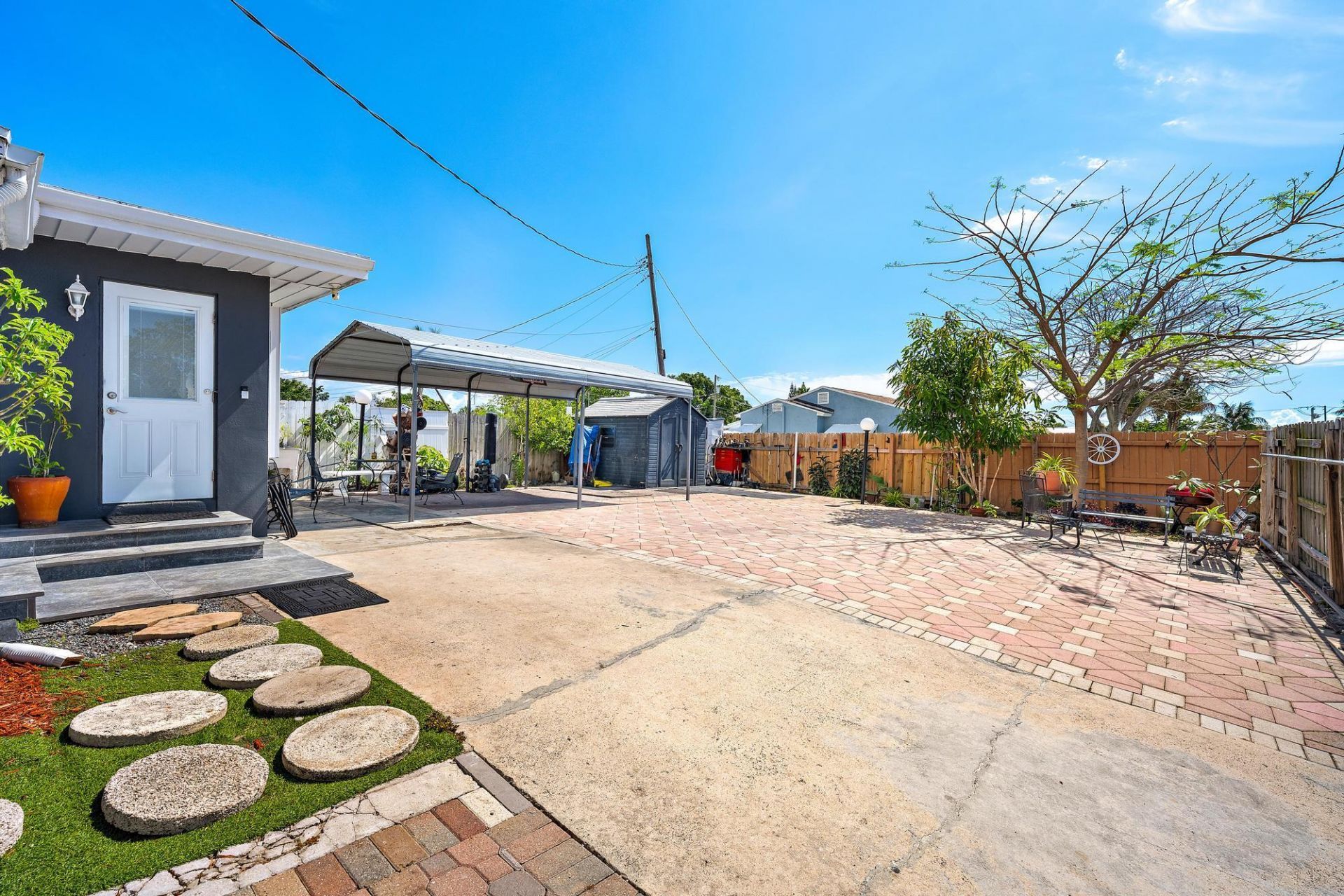 5320 Parker Avenue, West Palm Beach, FL 33405 Photo