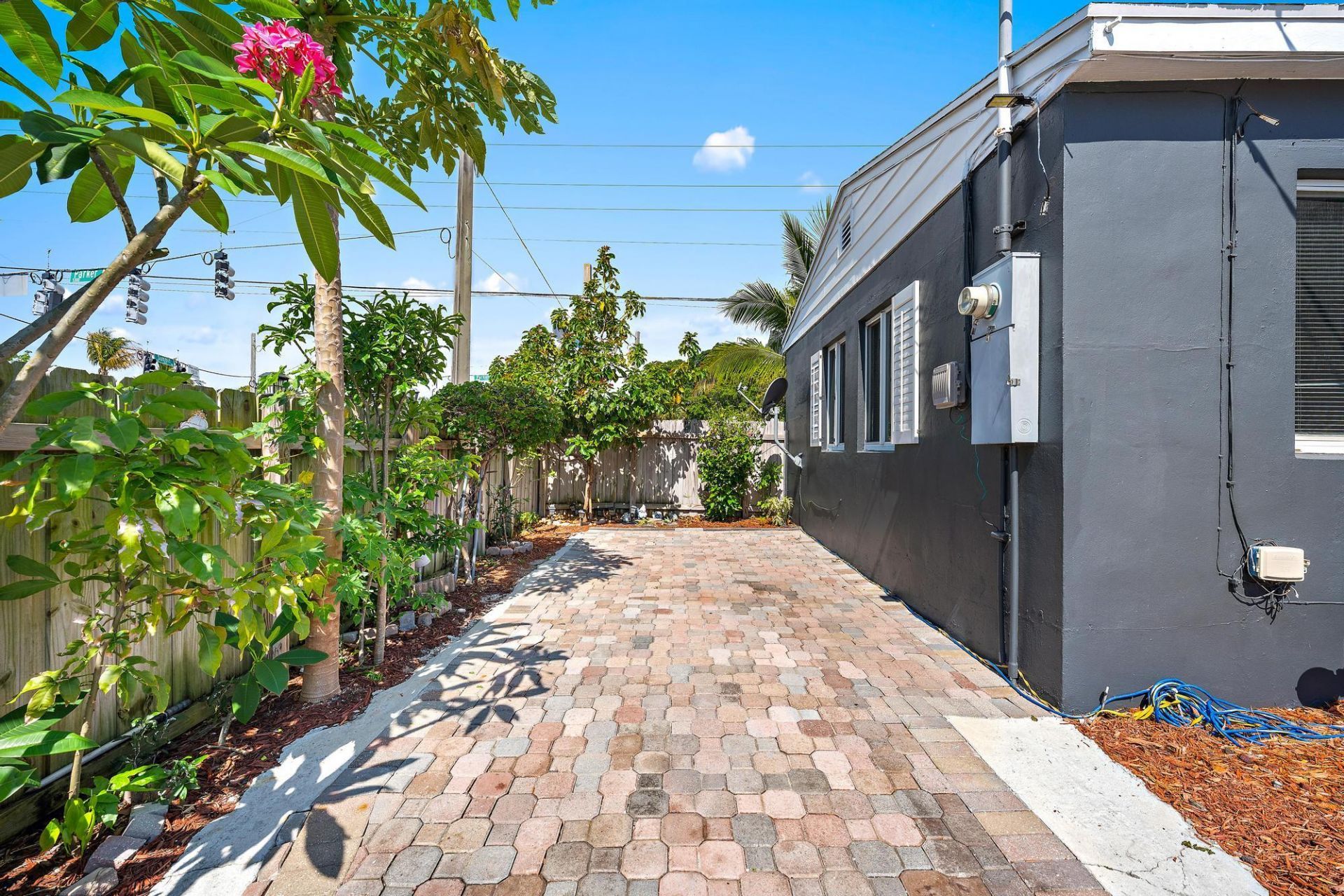 5320 Parker Avenue, West Palm Beach, FL 33405 Photo