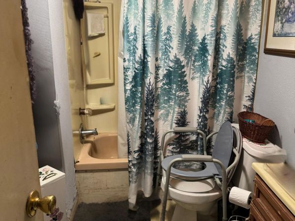 830 JOHNS Avenue, Orange Park, FL 32065