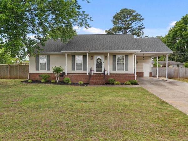 1604 Edison Ave, Muscle Shoals, AL 35661